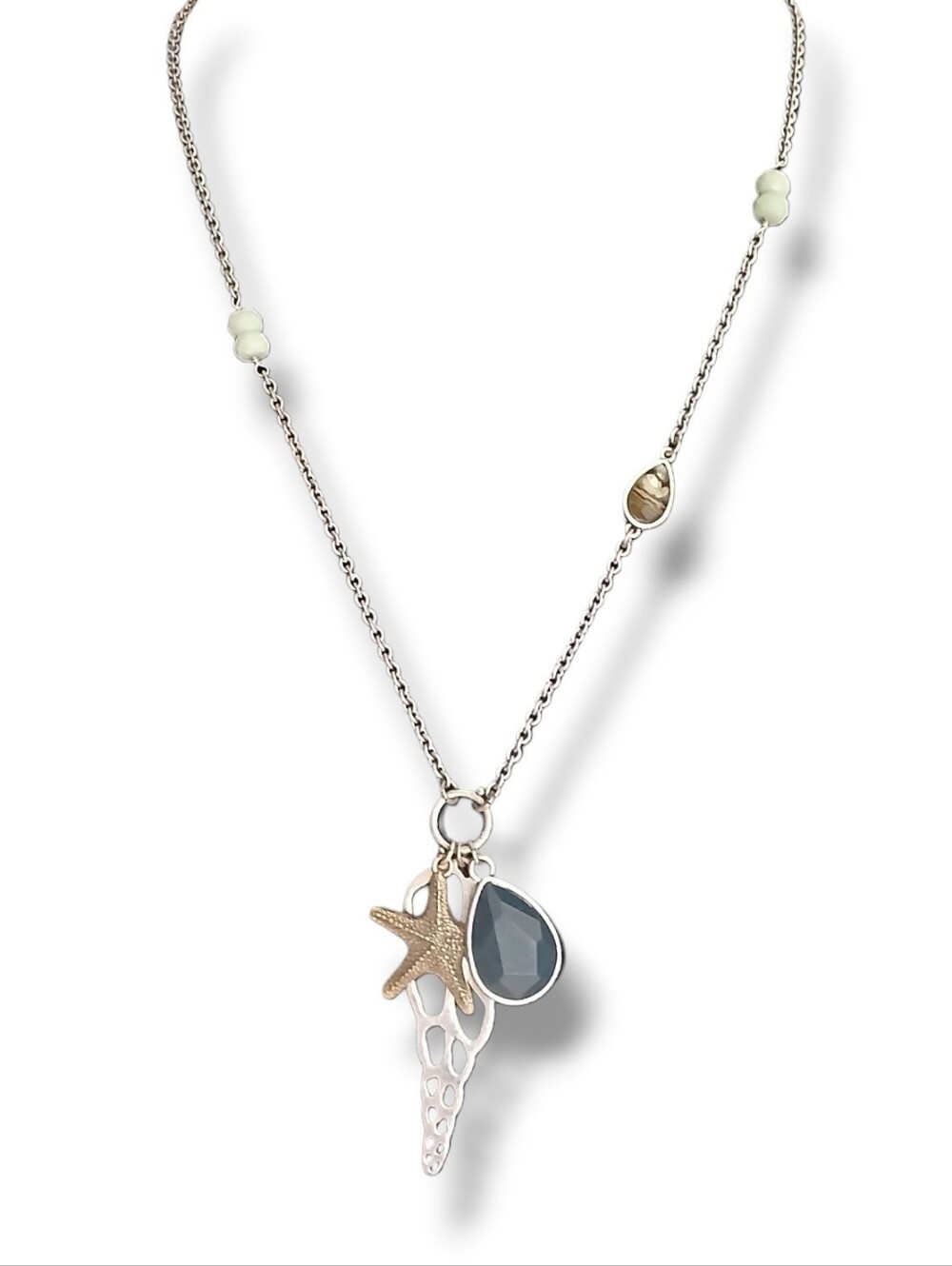 Pre-loved Lucky Brand Sea Shell Silver-tone Necklace